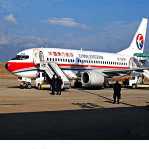 莫高机场空运航空快运业稳步发展的原因是什么？